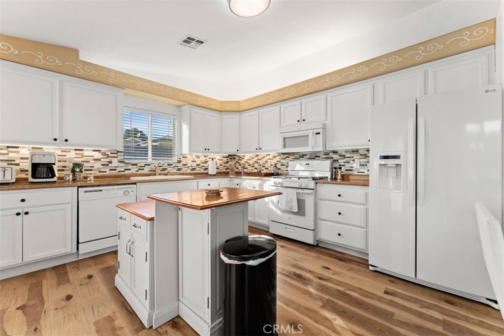 MLS #OC25251302 image #4