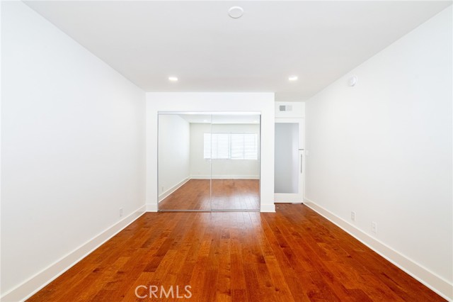 Detail Gallery Image 15 of 27 For 1825 Selby Ave #102,  Los Angeles,  CA 90025 - 2 Beds | 2 Baths