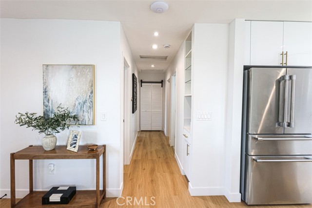 Detail Gallery Image 15 of 48 For 2700 183rd, Redondo Beach,  CA 90278 - 3 Beds | 2 Baths