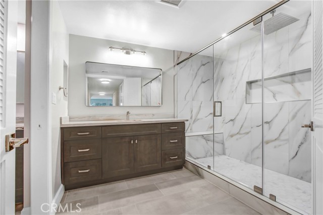 Detail Gallery Image 15 of 32 For 1277 S Beverly Glen Bld #303,  Los Angeles,  CA 90024 - 2 Beds | 2/1 Baths