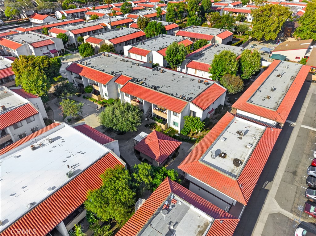 https://media.crmls.org/medias/d8688f0f-6d62-4cae-a2ad-6c22960e4fb3.jpg?preset=X-Large