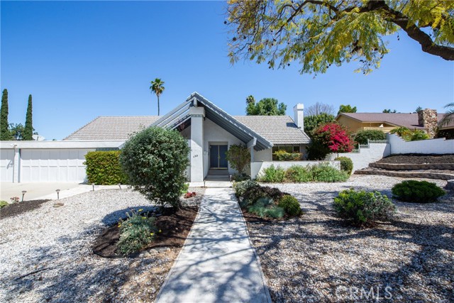 Detail Gallery Image 1 of 43 For 6188 Wimbledon Dr, Riverside,  CA 92506 - 4 Beds | 2 Baths