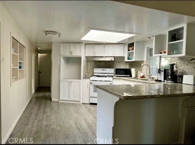 Detail Gallery Image 6 of 17 For 15621 Beach Bld #35,  Westminster,  CA 92683 - 2 Beds | 1 Baths