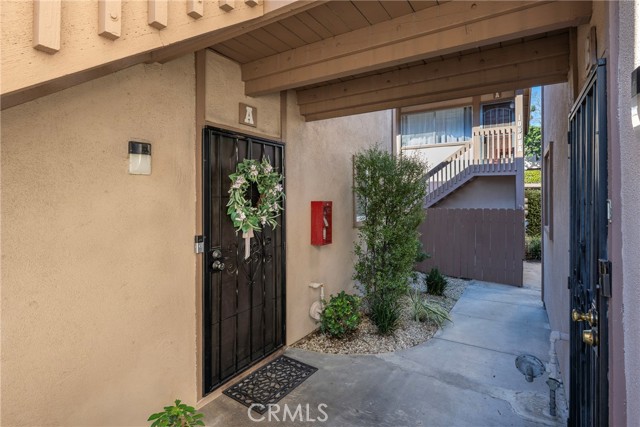 Detail Gallery Image 2 of 21 For 1082 Cabrillo Park a,  Santa Ana,  CA 92701 - 1 Beds | 1 Baths