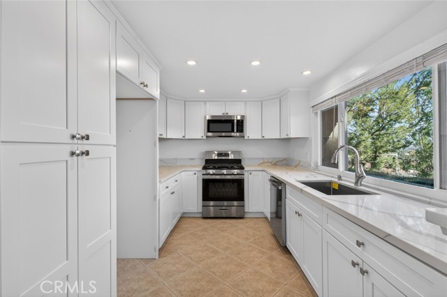 Detail Gallery Image 21 of 56 For 5532 E Vista Del Este, Anaheim,  CA 92807 - 2 Beds | 1/1 Baths