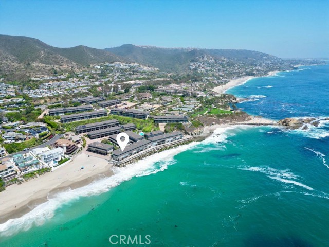 102 Blue Lagoon, Laguna Beach CA: https://media.crmls.org/medias/d86c2b4f-ab9e-418a-95d5-97dd0a8efeaf.jpg