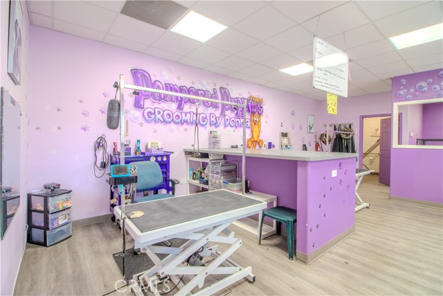 15444 Bear Valley Road, Victorville CA: https://media.crmls.org/medias/d86ca3d6-b793-4c46-a22f-f1fc666fbd6d.jpg