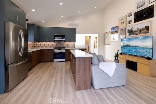 1651 Park Unit: B
