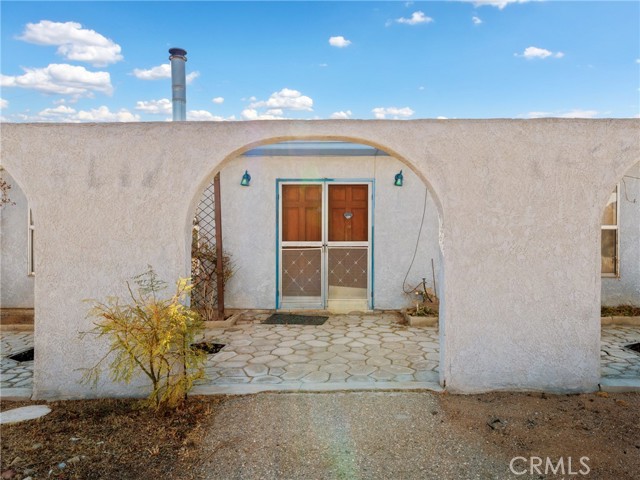 Detail Gallery Image 2 of 46 For 29595 Cove Rd, Lucerne Valley,  CA 92356 - 3 Beds | 2 Baths