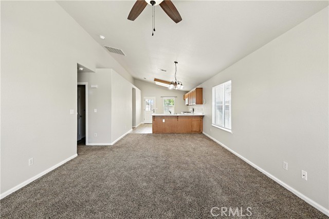 713 Vista Del Rey Drive, Atwater CA: https://media.crmls.org/medias/d86ed68e-aa91-4797-9098-7be03f35c9b2.jpg