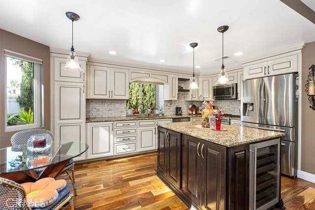 Detail Gallery Image 14 of 37 For 27852 Vicenza Ct, Mission Viejo,  CA 92692 - 3 Beds | 2/1 Baths