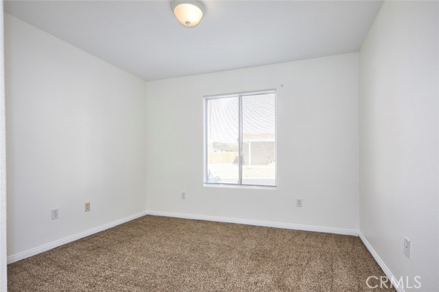 Detail Gallery Image 15 of 23 For 25029 Avenida Laredo, Barstow,  CA 92311 - 3 Beds | 2 Baths