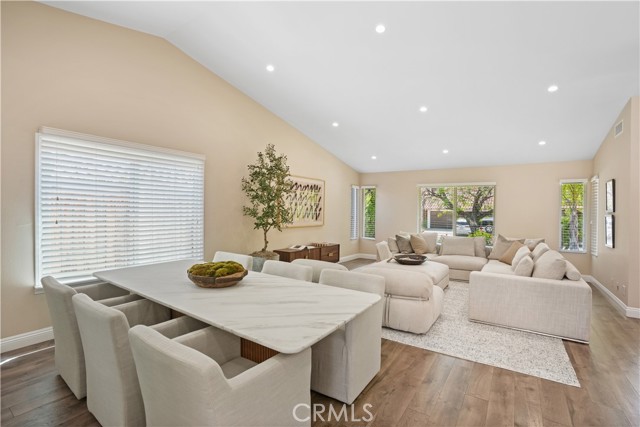 854 Rim Crest, Westlake Village CA: https://media.crmls.org/medias/d86f8314-a6b8-4166-a14c-7596ca0f484c.jpg