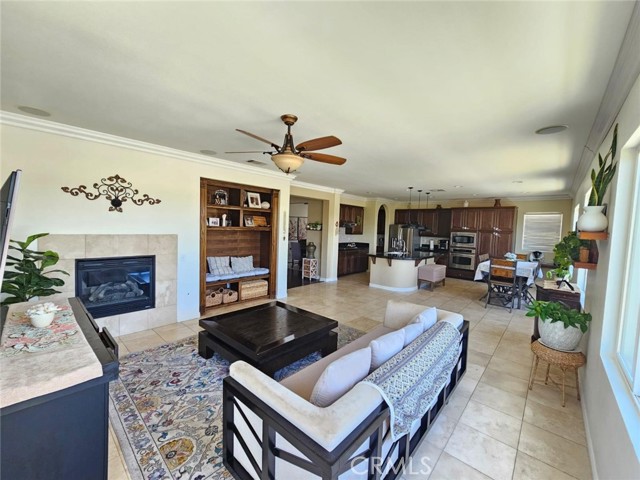 33394 Scarborough Lane, Temecula CA: https://media.crmls.org/medias/d8704719-9f64-451e-b322-e23eaed30fc9.jpg