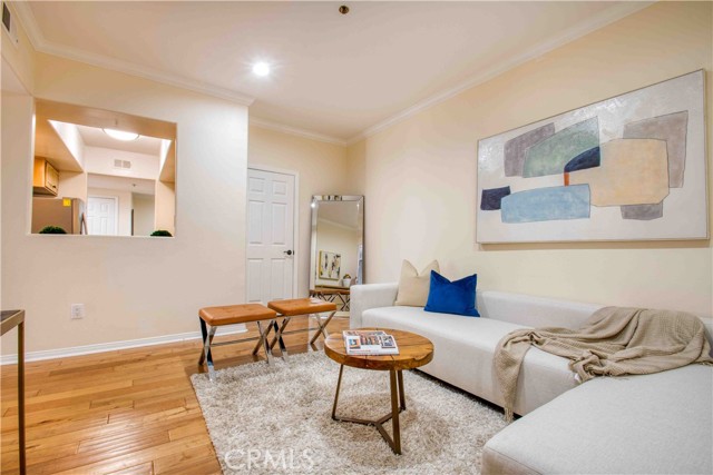 Drew Fenton | 12011 Goshen Los Angeles CA | MLS: 7466381 Drew Fenton | 12011 Goshen Los Angeles CA | MLS: 7466381