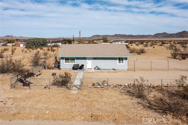 Detail Gallery Image 4 of 50 For 65076 E Broadway, Joshua Tree,  CA 92252 - 2 Beds | 1 Baths