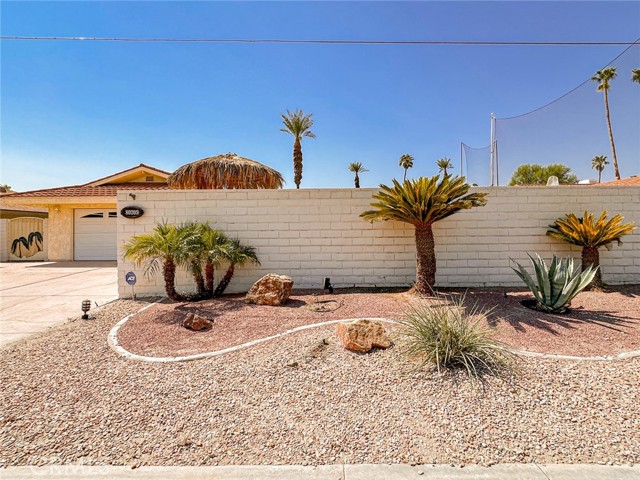 80205 Westward Ho Drive, La Quinta CA: https://media.crmls.org/medias/d8714b1b-9e72-4e09-a72c-d8ce34d23f4c.jpg