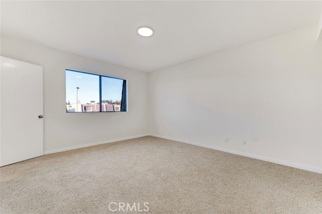 Detail Gallery Image 27 of 41 For 18423 Collins St a,  Tarzana,  CA 91356 - 2 Beds | 1/1 Baths