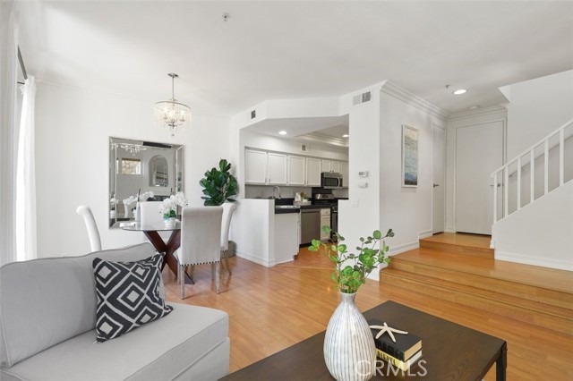 Detail Gallery Image 4 of 34 For 32 Breakers Ln, Aliso Viejo,  CA 92656 - 2 Beds | 2/1 Baths