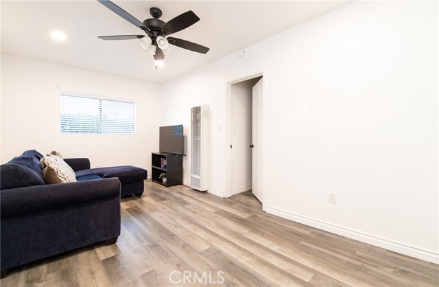 Detail Gallery Image 18 of 27 For 3980 Platt, Lynwood,  CA 90262 - 4 Beds | 2 Baths