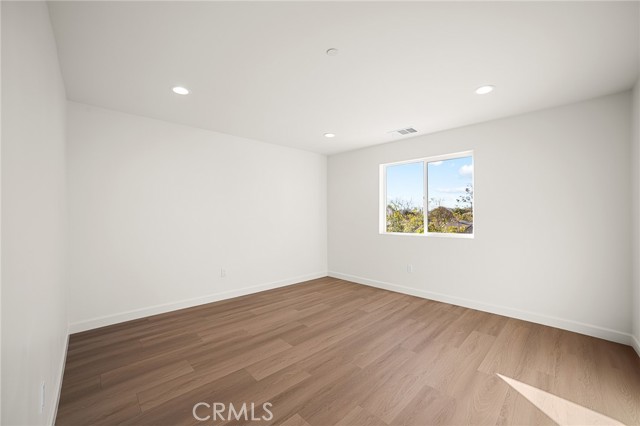 Detail Gallery Image 19 of 28 For 306 W Congress St, Colton,  CA 92324 - 4 Beds | 3 Baths