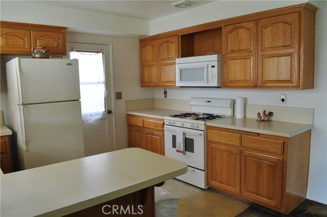 Detail Gallery Image 7 of 21 For 5039 Tyler, Chino,  CA 91710 - 3 Beds | 2 Baths