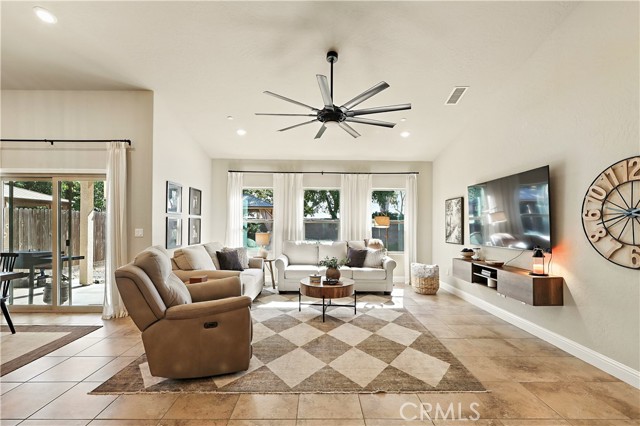 Detail Gallery Image 14 of 54 For 4140 Mondavi Ave, Merced,  CA 95348 - 3 Beds | 2 Baths