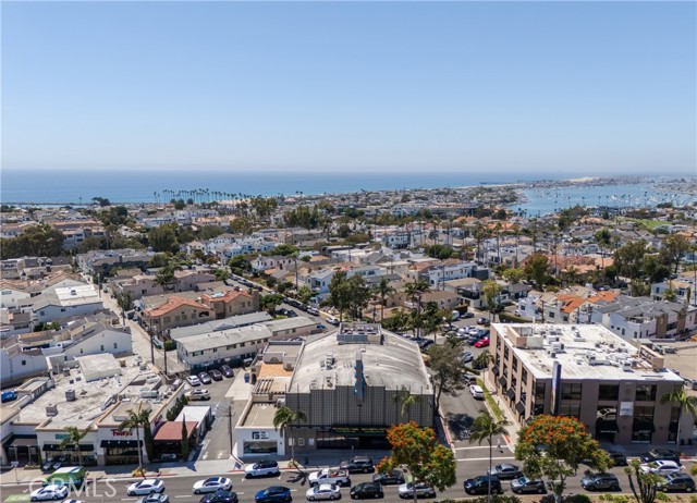 Detail Gallery Image 31 of 32 For 521 1/2 Iris, Corona Del Mar,  CA 92625 - 2 Beds | 2/1 Baths