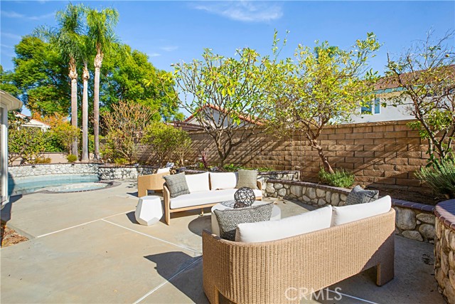 Detail Gallery Image 33 of 39 For 5710 via Del Potrero, Yorba Linda,  CA 92887 - 4 Beds | 3 Baths