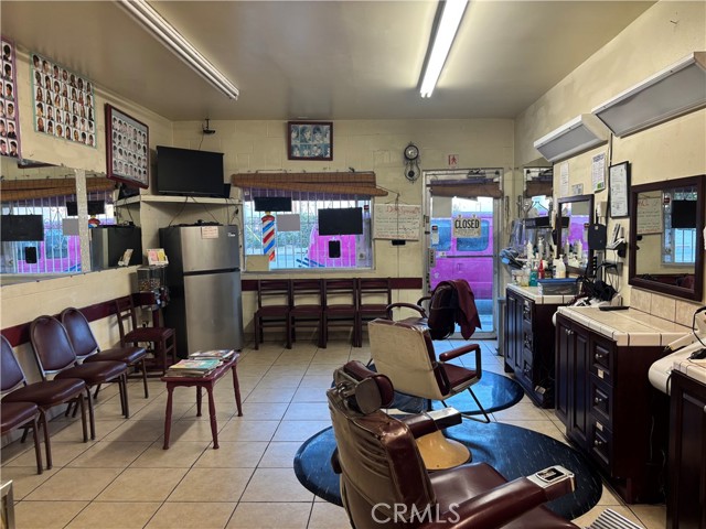 0, Long Beach CA: https://media.crmls.org/medias/d87a0664-39b0-4bd0-9bcd-ba13e6057e27.jpg