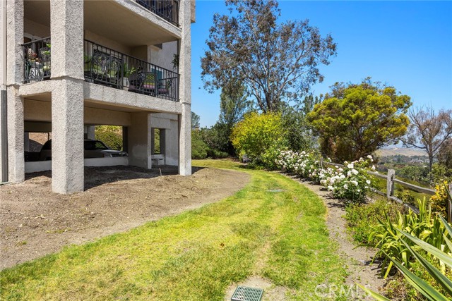 4007 Calle Sonora Oeste, Laguna Woods CA: https://media.crmls.org/medias/d87a5f5d-5d15-482e-b600-f154e0899c52.jpg