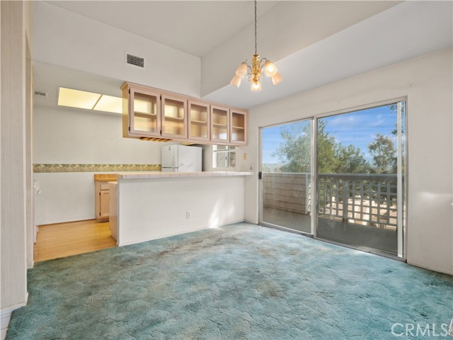 Detail Gallery Image 13 of 34 For 24528 Mcbean Pkwy #30,  Valencia,  CA 91355 - 2 Beds | 2 Baths