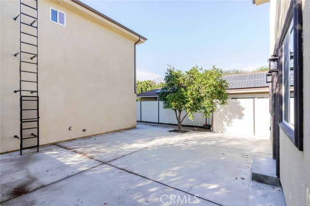 Detail Gallery Image 27 of 28 For 17426 Roscoe Bld, Northridge,  CA 91325 - 3 Beds | 2/1 Baths