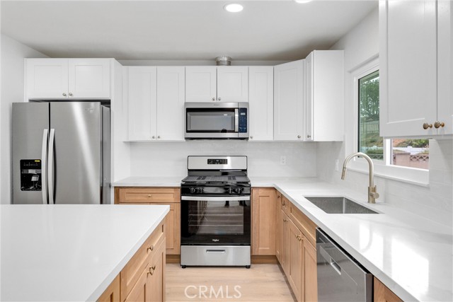 Detail Gallery Image 15 of 39 For 14420 Plantana Dr, La Mirada,  CA 90638 - 4 Beds | 2 Baths