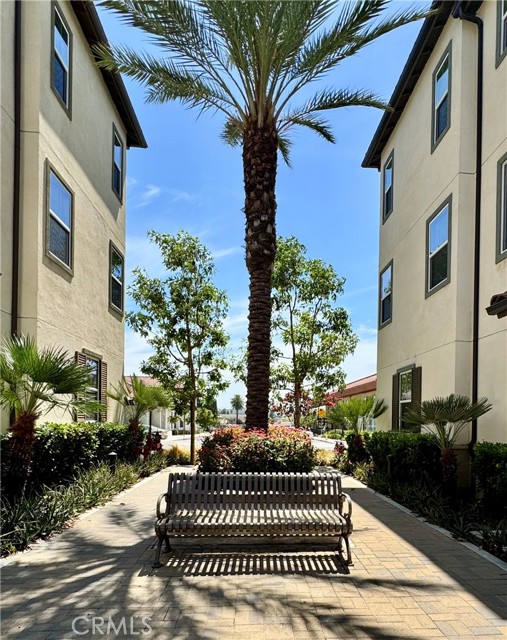Detail Gallery Image 4 of 17 For 162 Reed Ln #48,  La Habra,  CA 90631 - 2 Beds | 2/1 Baths