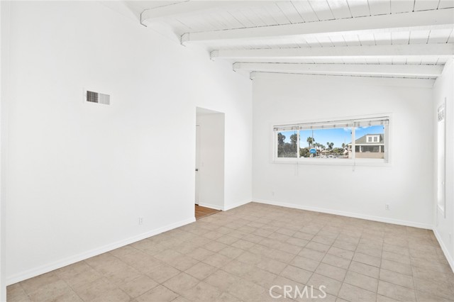 Detail Gallery Image 24 of 32 For 203 Cedar St a & B,  Newport Beach,  CA 92663 - 4 Beds | 3 Baths