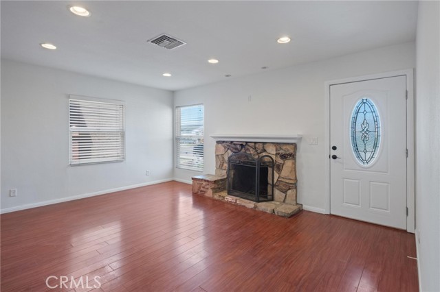 Detail Gallery Image 3 of 49 For 14751 Sutro Ave, Gardena,  CA 90249 - 3 Beds | 2 Baths