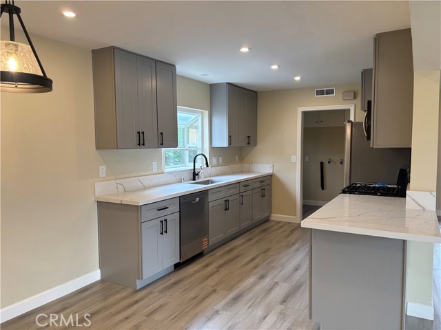 Detail Gallery Image 5 of 19 For 1022 Concord, Santa Ana,  CA 92701 - 3 Beds | 2 Baths