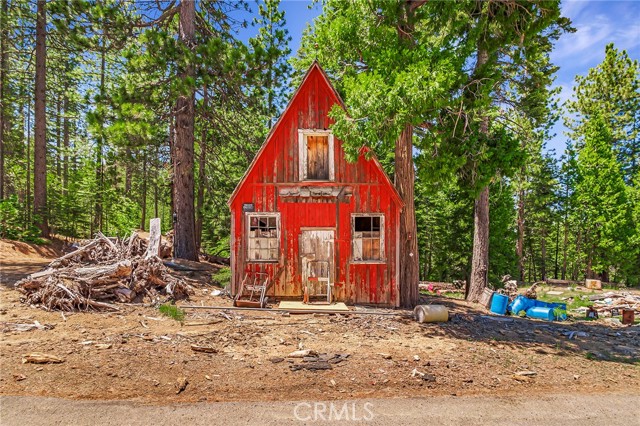 18727 Skyway, Stirling City CA: https://media.crmls.org/medias/d87dc3e6-a628-45db-b52e-672ecc8d6313.jpg