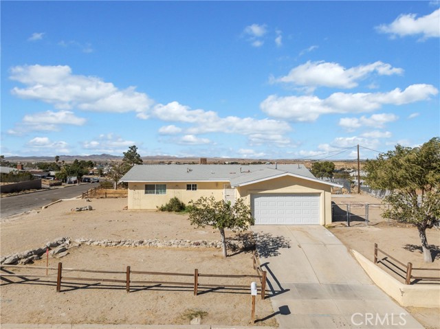 Detail Gallery Image 2 of 19 For 34430 Western Dr, Barstow,  CA 92311 - 3 Beds | 2 Baths