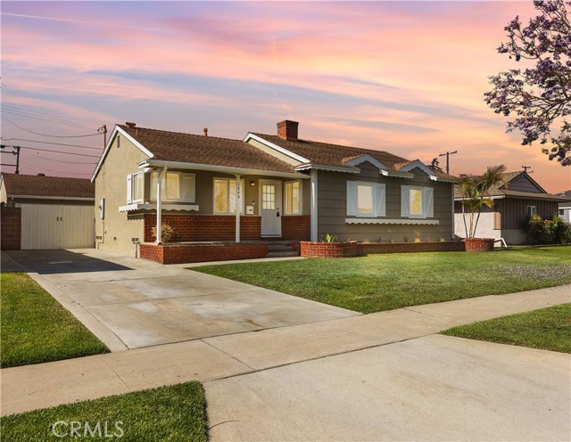 Detail Gallery Image 2 of 37 For 1840 W Southgate Ave, Fullerton,  CA 92833 - 3 Beds | 2 Baths