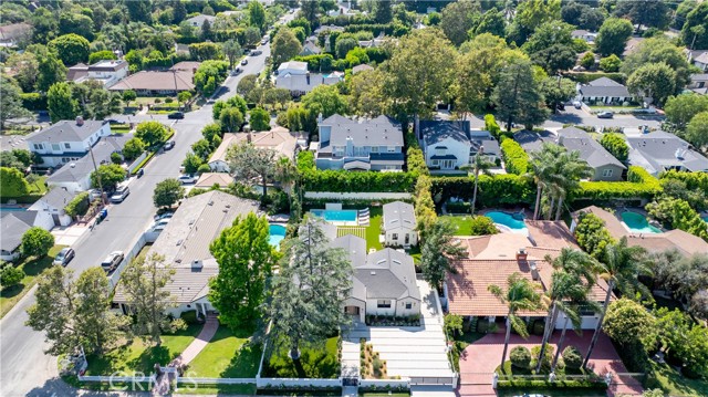 Detail Gallery Image 75 of 75 For 4711 Placidia Ave, Toluca Lake,  CA 91602 - 5 Beds | 5 Baths