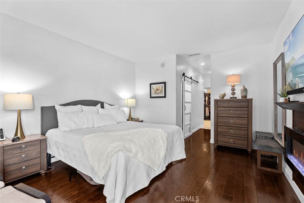 MLS #OC25259216 image #26