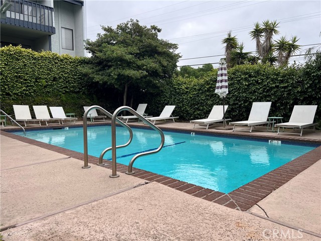 2112 Vanderbilt Lane, Redondo Beach CA: https://media.crmls.org/medias/d880178c-6b7f-4fcd-bcff-156fd806b983.jpg