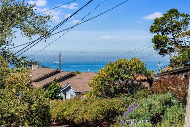 Detail Gallery Image 6 of 47 For 470 Warwick, Cambria,  CA 93428 - 2 Beds | 2 Baths