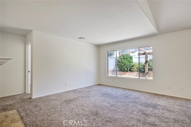 28570 Sand Island Way, Menifee CA: https://media.crmls.org/medias/d8806bf6-e234-4c99-a1e5-4d09a54276cf.jpg