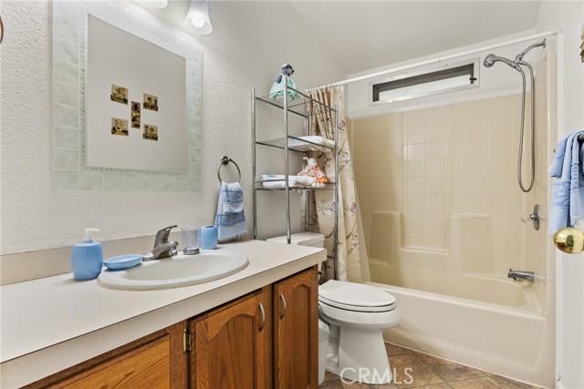 Detail Gallery Image 17 of 26 For 1675 Manzanita Ave #101,  Chico,  CA 95926 - 3 Beds | 2 Baths