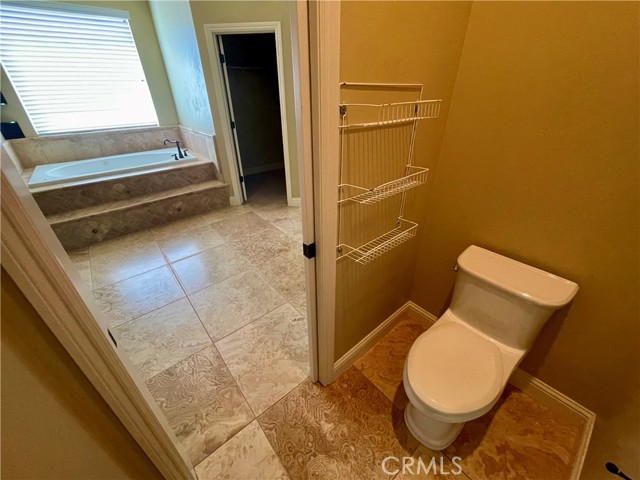 16052 W Middleton Avenue, Kerman CA: https://media.crmls.org/medias/d880de66-9158-4bb6-942a-f496fa69e092.jpg