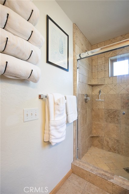 Detail Gallery Image 26 of 43 For 33589 Angeles Dr, Green Valley Lake,  CA 92341 - 2 Beds | 2/1 Baths