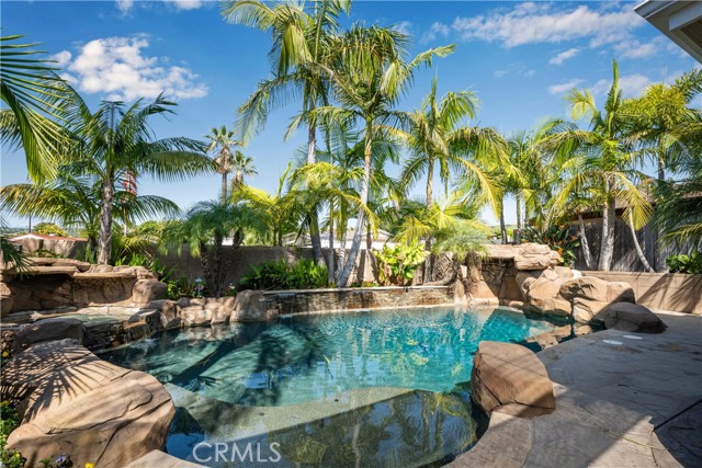 Detail Gallery Image 19 of 70 For 1308 Las Lomas Dr, Brea,  CA 92821 - 6 Beds | 4 Baths